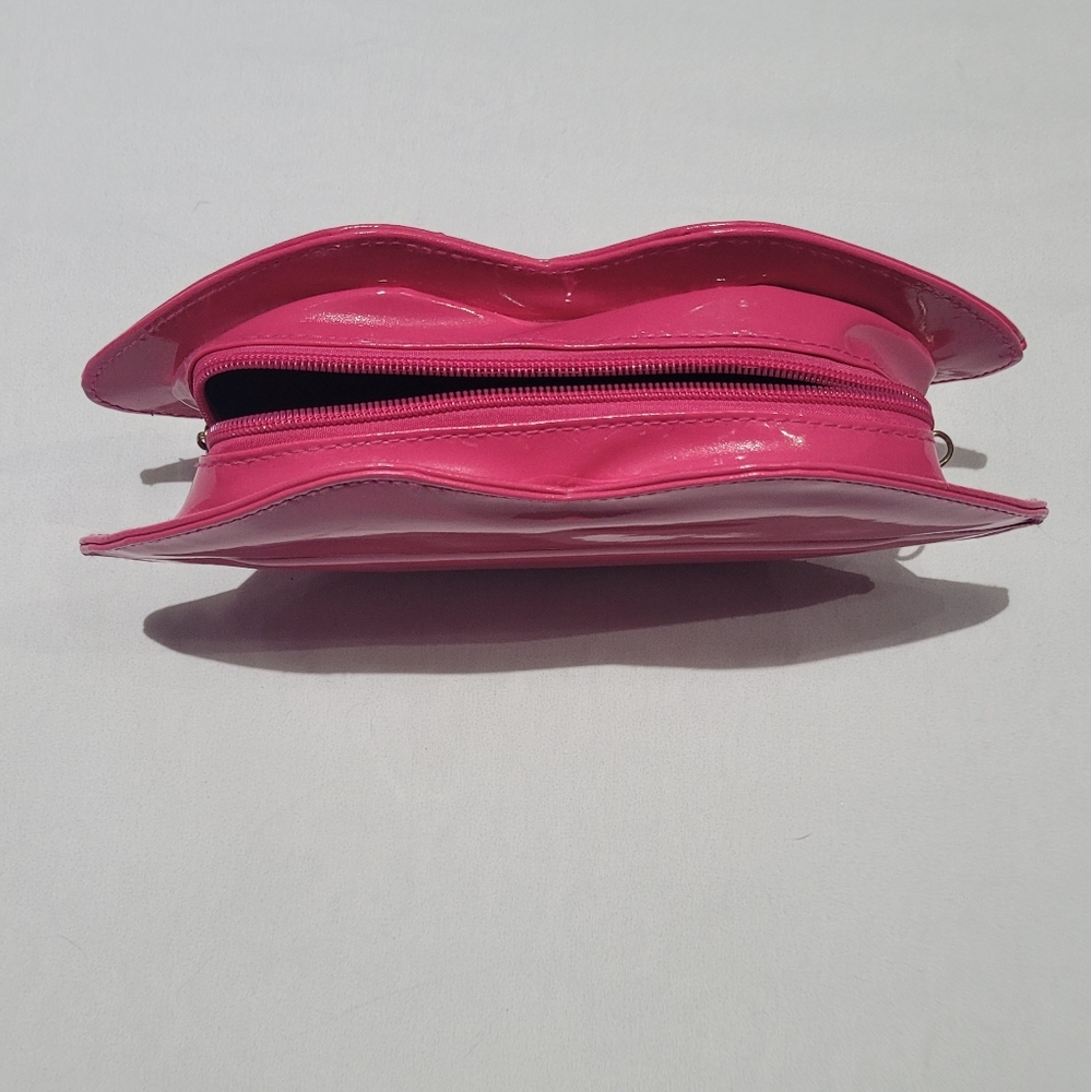 Hot Lips Clutch Mini Bag Fuchsia Pink Cosmetic Purse Decor Accessorie Kiss Lip - Picture 6 of 6